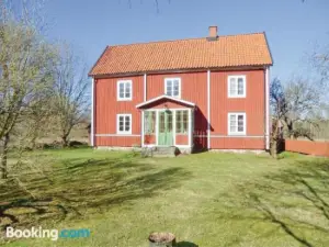 Amazing Home in Örsjö with Wifi