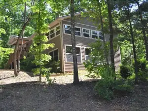 Hillside Cabin 595 GA Highway 5 Bedrooms 5 Bathrooms Cabin