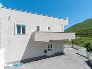 Matanovi Dvori