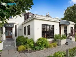 The Parkville Hotel