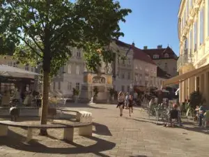 Terrasse Wohnungen Mit Parking in Zentrum