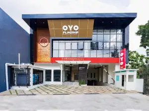 OYO Flagship 2124 Kars Inn Semarang