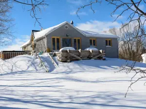 Scott Chalet Spa Sur rivière