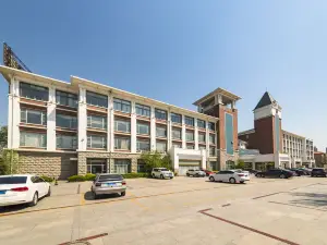 Cangzhou Yihe Hotel