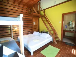Camp Soteria Resort:Pacific Ocean on your doorstep