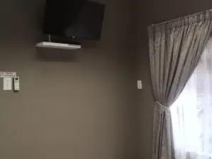 Gluckman Drive Guesthouse