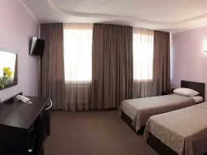Kristall Hotel