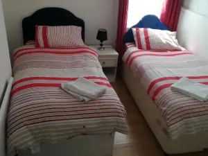 Tredegar Arms Budget Guesthouse for Walkers/Cyclists/Contractors/Traveler