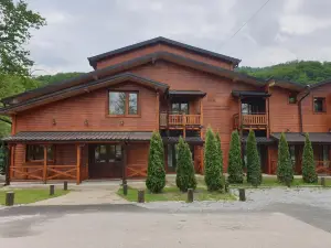 Apartmani,Kucice Drina-Bok