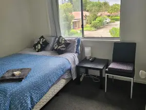 Mick's Shared Townhouse