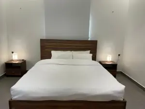Ladan Apartment