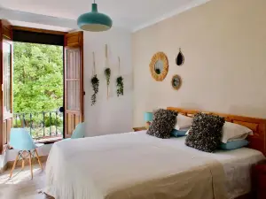 Casa de Los Lirios