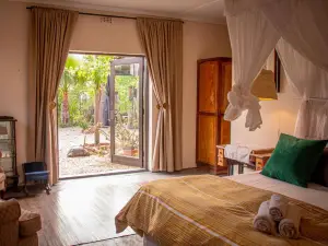 Ebonymoon Guest House