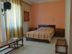 Hotel Costis