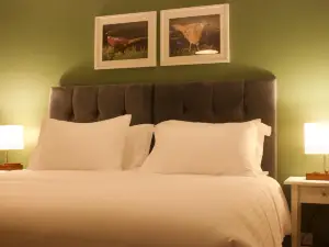 The Old Pheasant Hotel