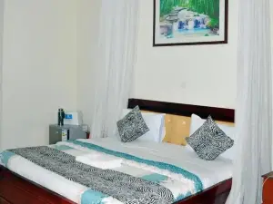 Lorycon Hotel Rukungiri