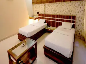 Hotel Sharveen Classic-Inn