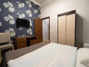 Lev Mini-Hotel