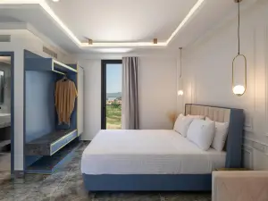 Acropol Golden Suites