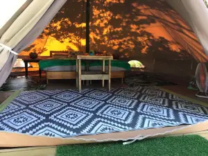 Hluhluwe Bush Camp