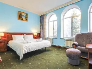 Lalaner Hotel