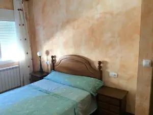 Casas y Cuevas El Solins
