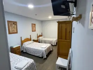 Hostal Tres Hermanos