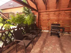 Forras-Hegyi Apartman