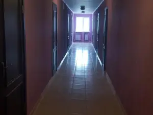 Gostievoi Dom "Lyzhnik"