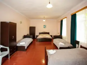 Guest House Iaraji