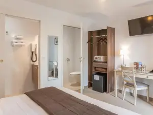 Logis Hotel-Restaurant "Auberge le Petit pont"