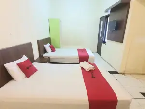 RedDoorz Near Universitas Pgri Kanjuruhan