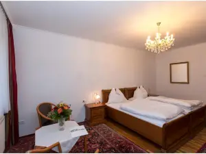 Hotel Gratkorn - "Bed & Breakfast"