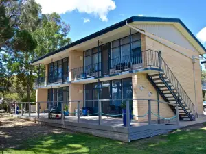 Longbeach Apartments