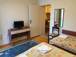 Vince Apartments