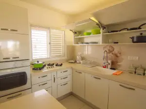 Beautiful 4 Bedroom Duplex Apt