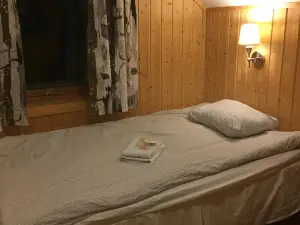 Birk Bed & Birds
