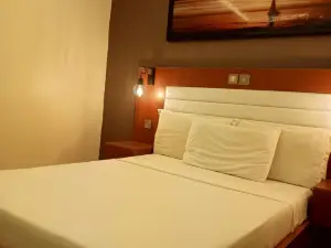 First International Inn Downtown