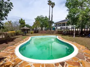 BougainVilla Guest House
