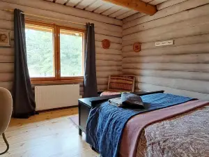 Raistiko Talu- Farmhouse, Off-Grid Cabin and More