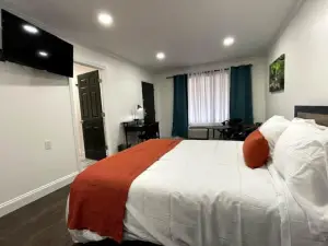 Gatehouse Motel