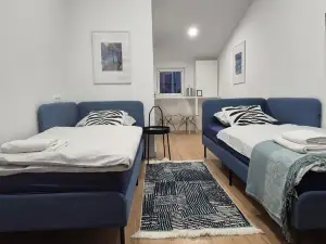 X Rooms