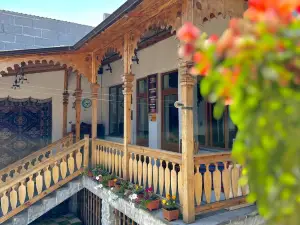 Machanents Art Hotel