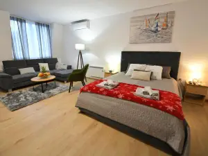 West in Apartments