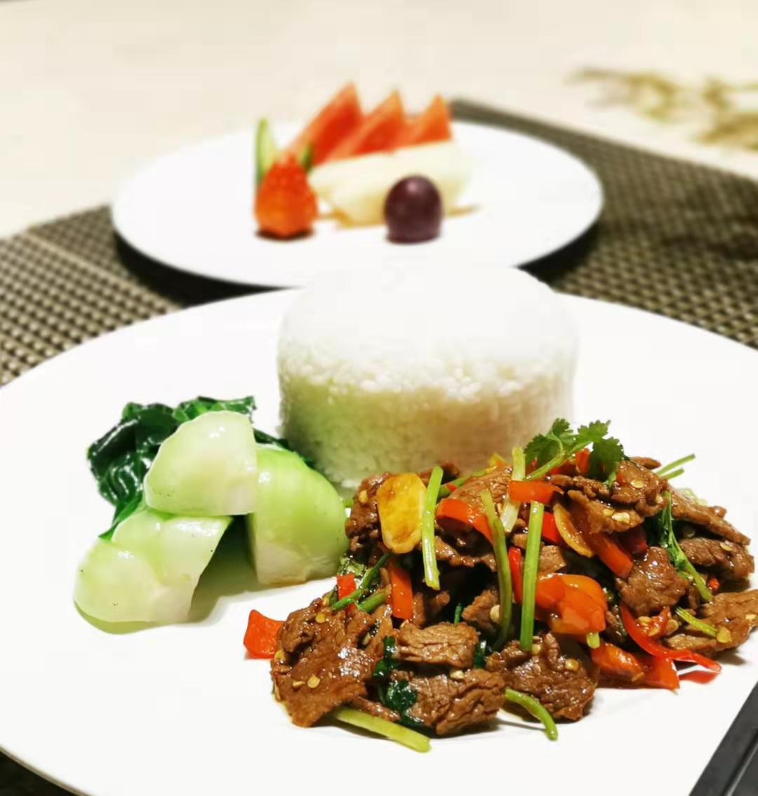 武汉碧桂园凤凰酒店-西厨小炒黄牛肉饭