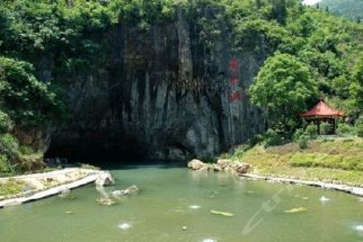 石龙峡风景区