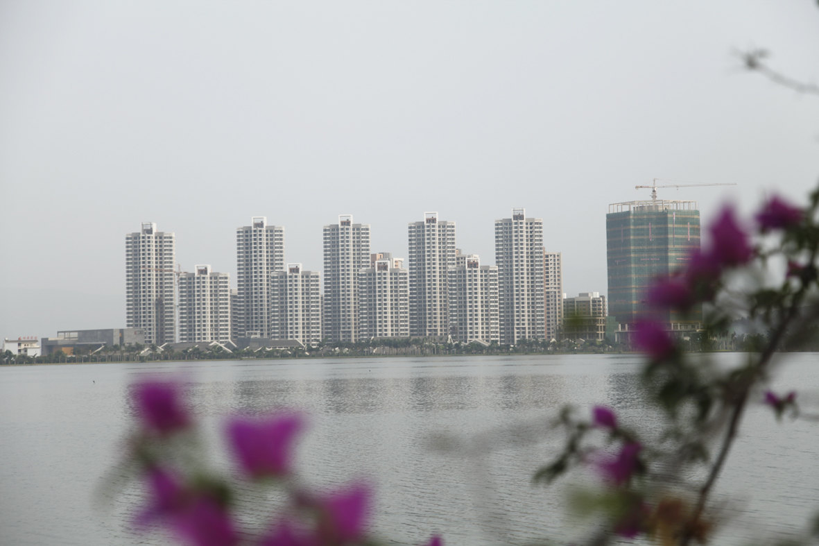 弥勒湖泉湾1号度假公寓-湖景套房[双早]
