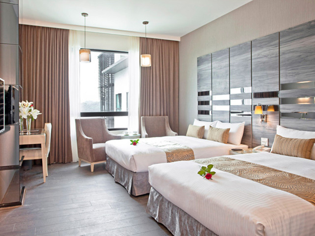 嘉义仁义家庭大酒店(renyilakehotel)-a仁义湖岸四人房简约创意吊顶装修效果图2015图片