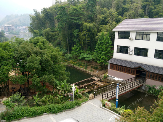 安吉水墨山川生态农庄