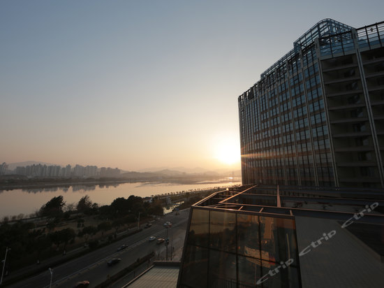 衣柜-温州铂尔曼酒店 衣柜